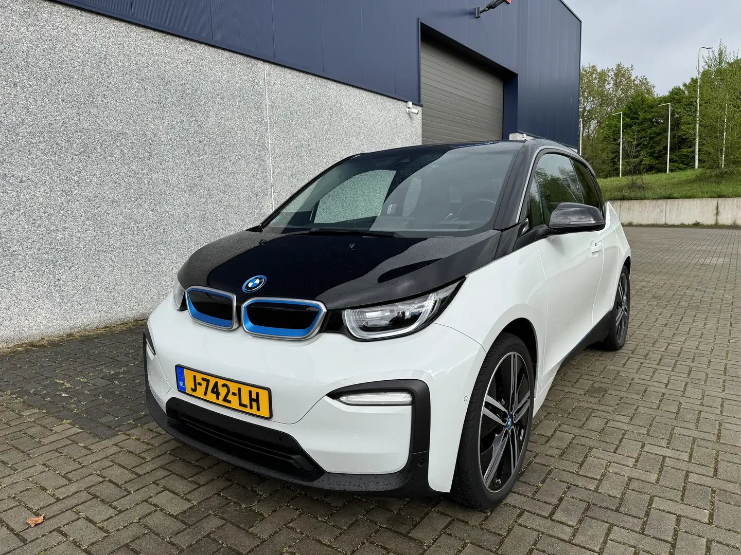 BMW i3 BMW i3 120Ah 42 kWh / Apple Carplay / Camera Wit - 1