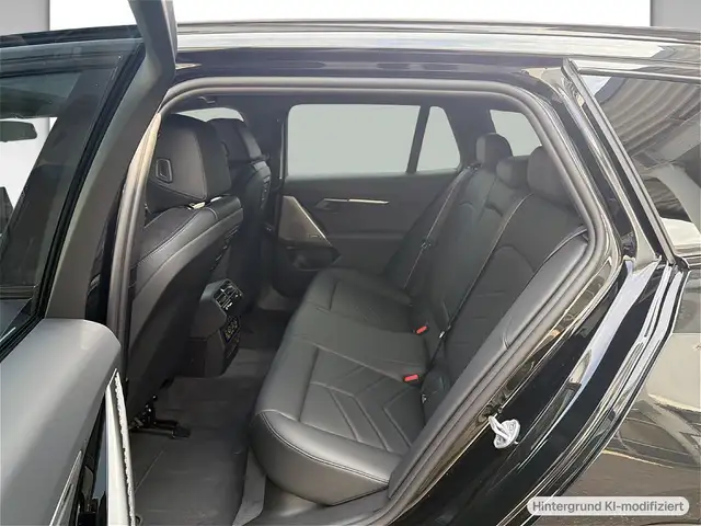 BMW 5 Series view 11
