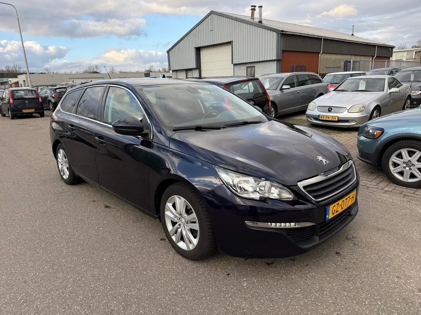 Peugeot 308 SW 1.6 BlueHDI Blue Lease Pack NAV.+Clima Bj:2015 Blauw - 2