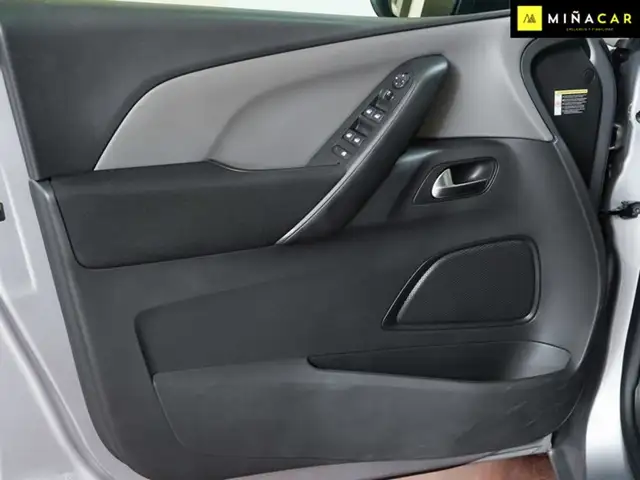 Citroen Spacetourer view 23