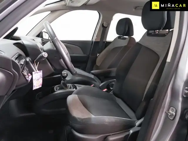 Citroen Spacetourer view 7