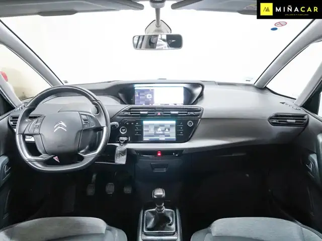 Citroen Spacetourer view 6