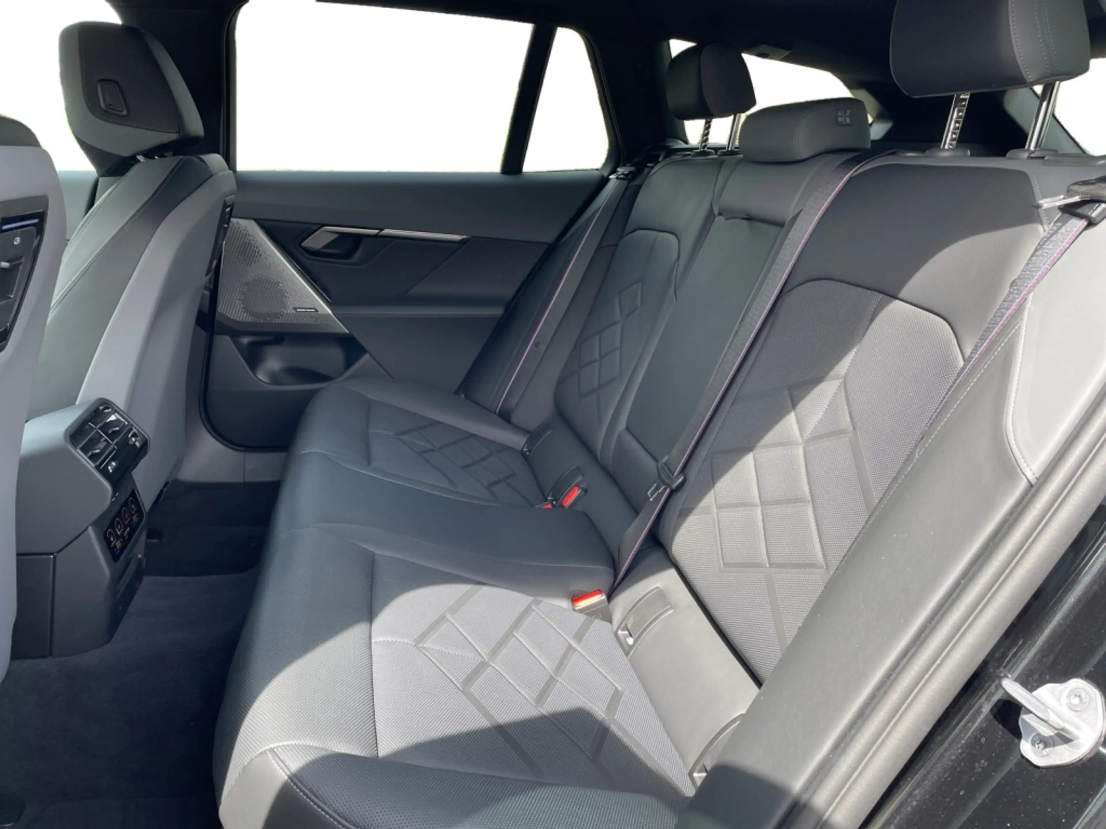 BMW 540 d xDrive Touring M Sport  Fahrassist+HUD+360 — photo 11