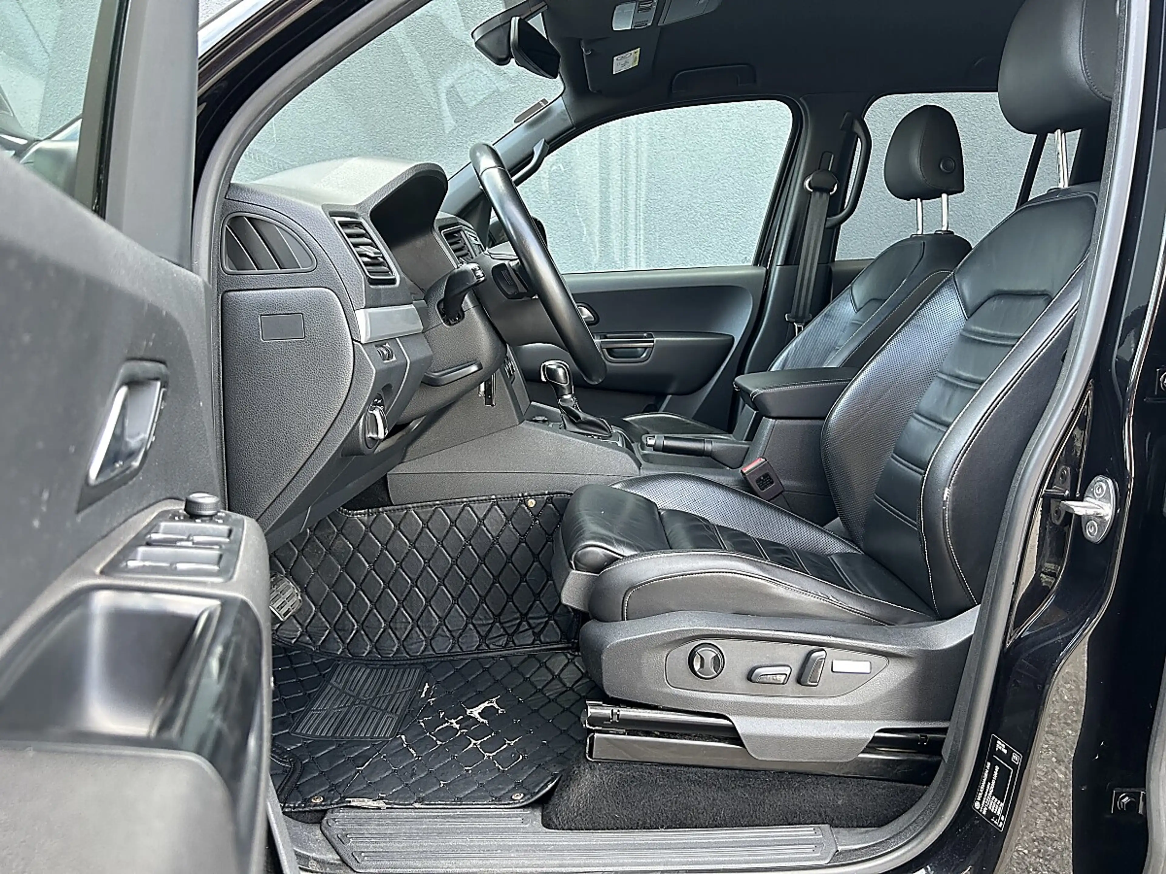 Volkswagen Amarok DoubleCab Aventura 3,0 TDI 4Motion Aut. / TEMPO... — photo 6