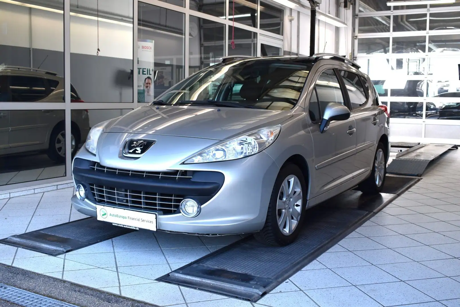 Peugeot 207 SW 1.6 16V VTI Sport 120 Panorama*PDC* Grau - 1