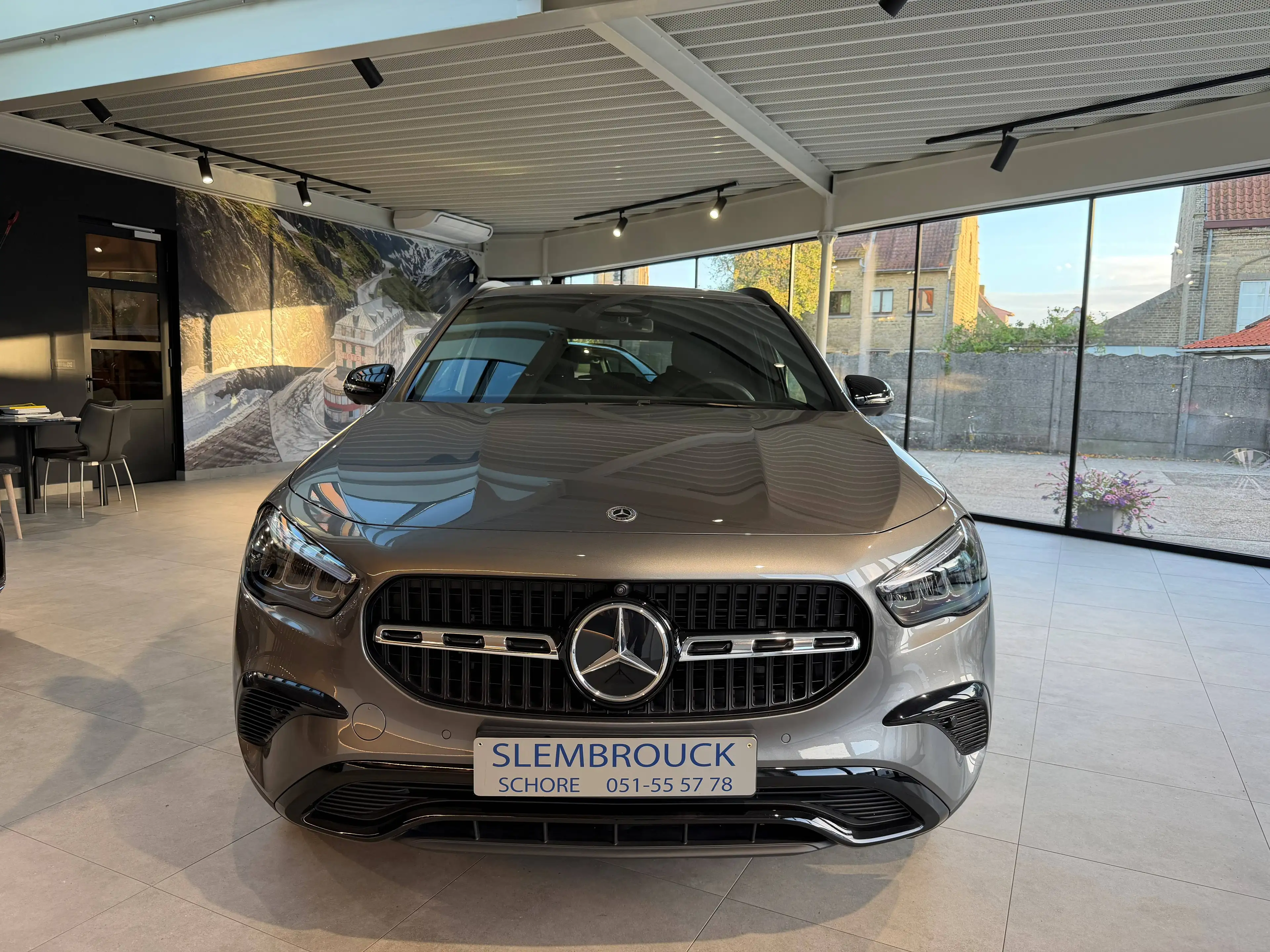 Mercedes-Benz GLA 180 -Night -Dode hoek -Distronic - 360 Camera - Keyless go — photo 3