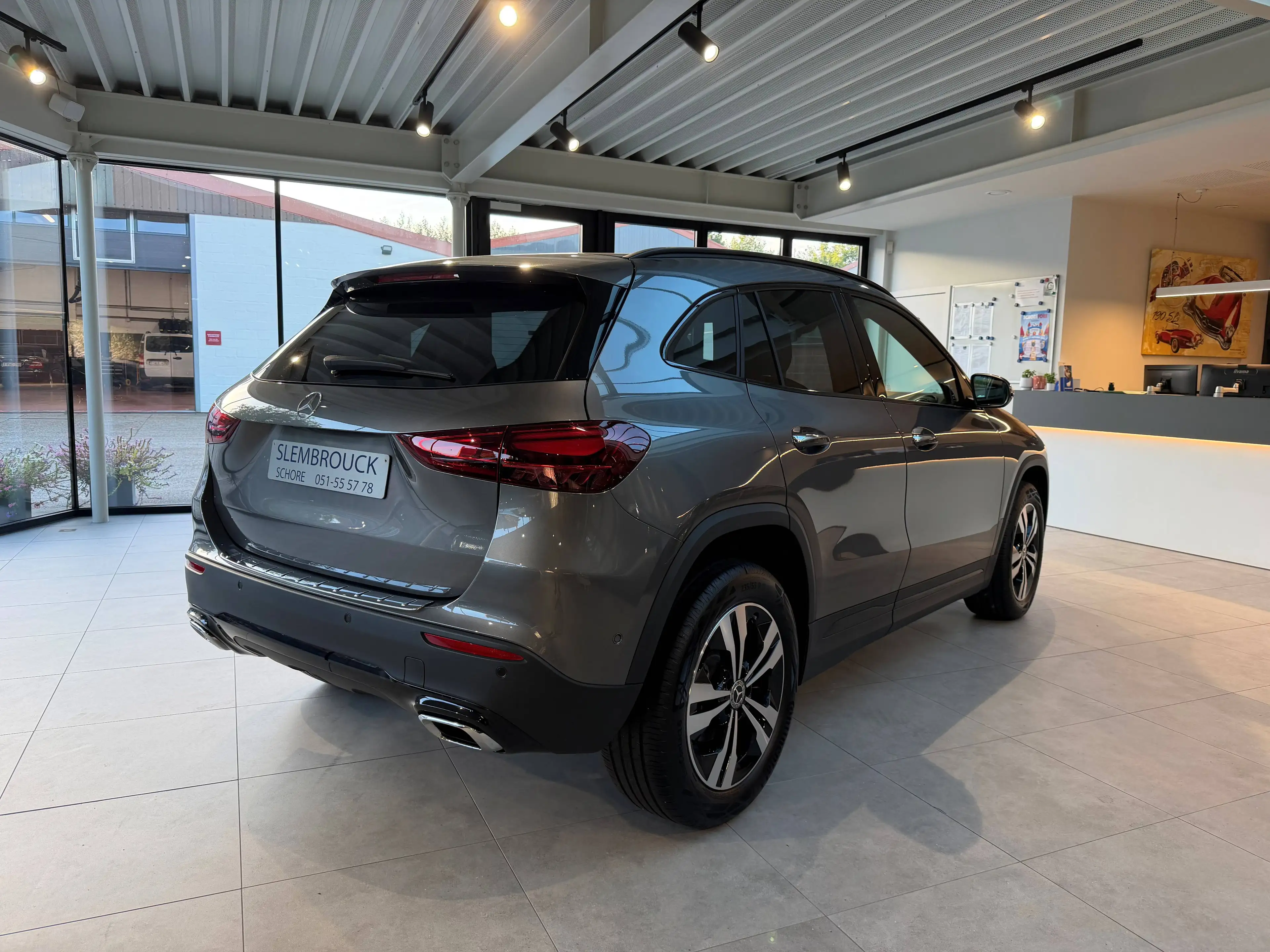 Mercedes-Benz GLA 180 -Night -Dode hoek -Distronic - 360 Camera - Keyless go — photo 5
