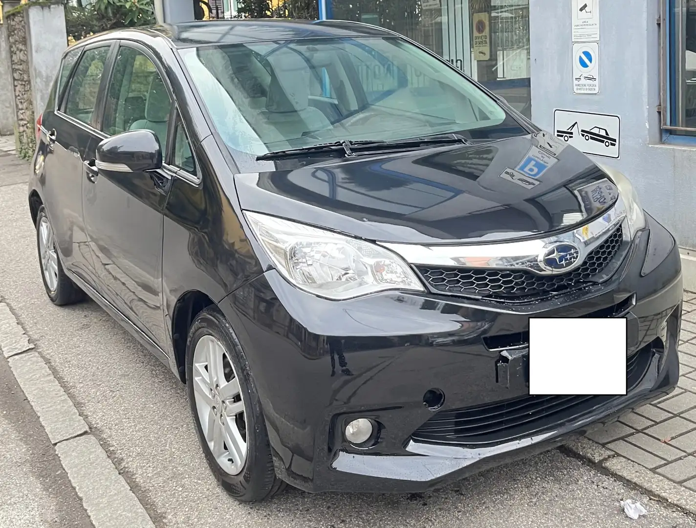 Subaru Trezia 1.3 BENZINA - 5 PORTE - ANCHE PER NEOPATENTATI Schwarz - 1