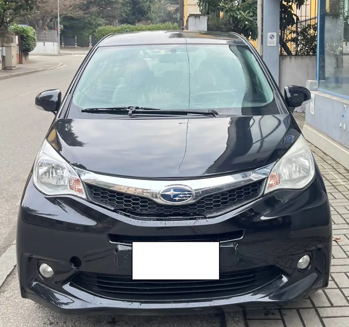 Subaru Trezia 1.3 BENZINA - 5 PORTE - ANCHE PER NEOPATENTATI Schwarz - 2