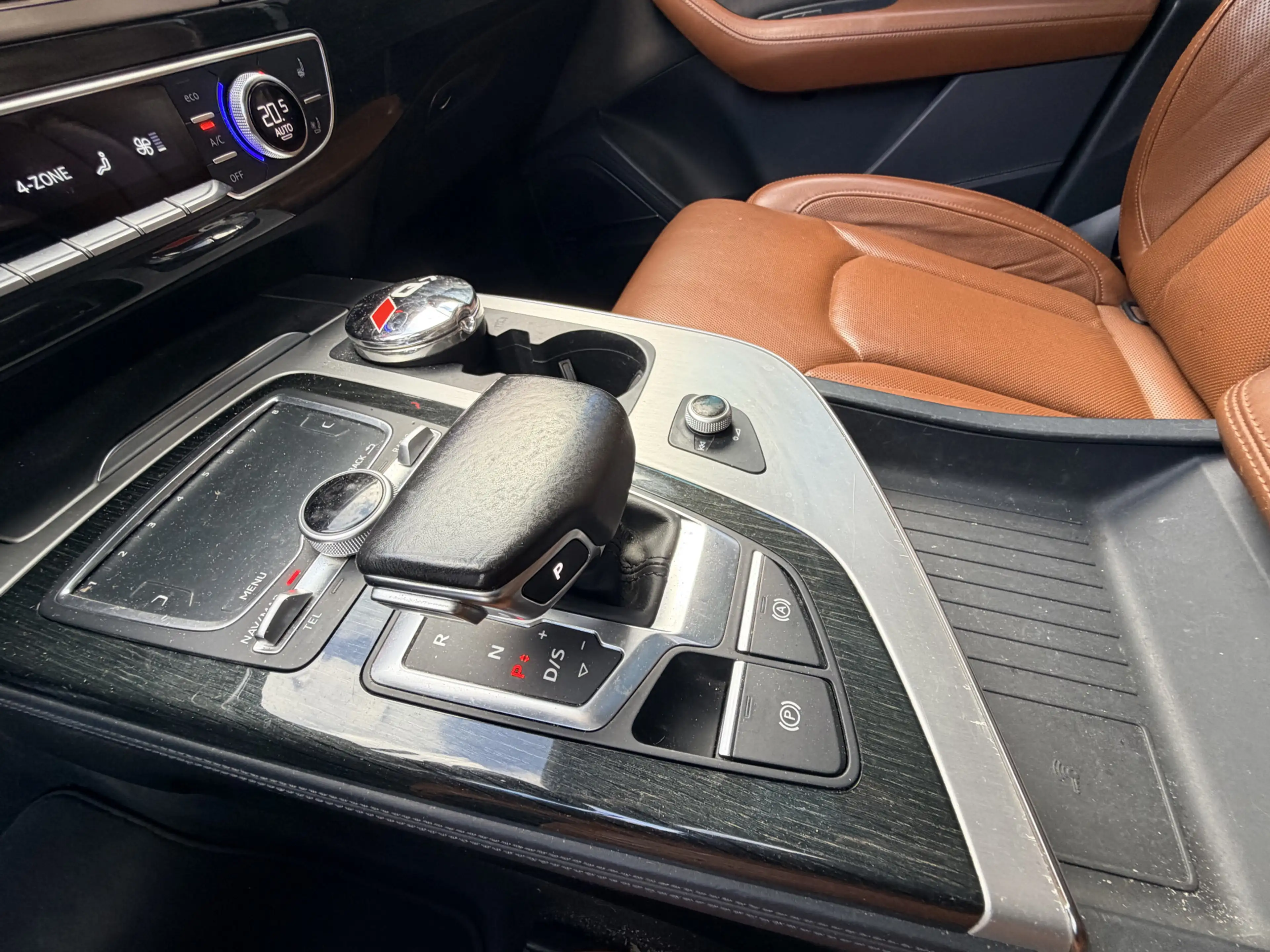 Audi Q7 3.0 TFSI quattro Pro Line 7p — photo 7