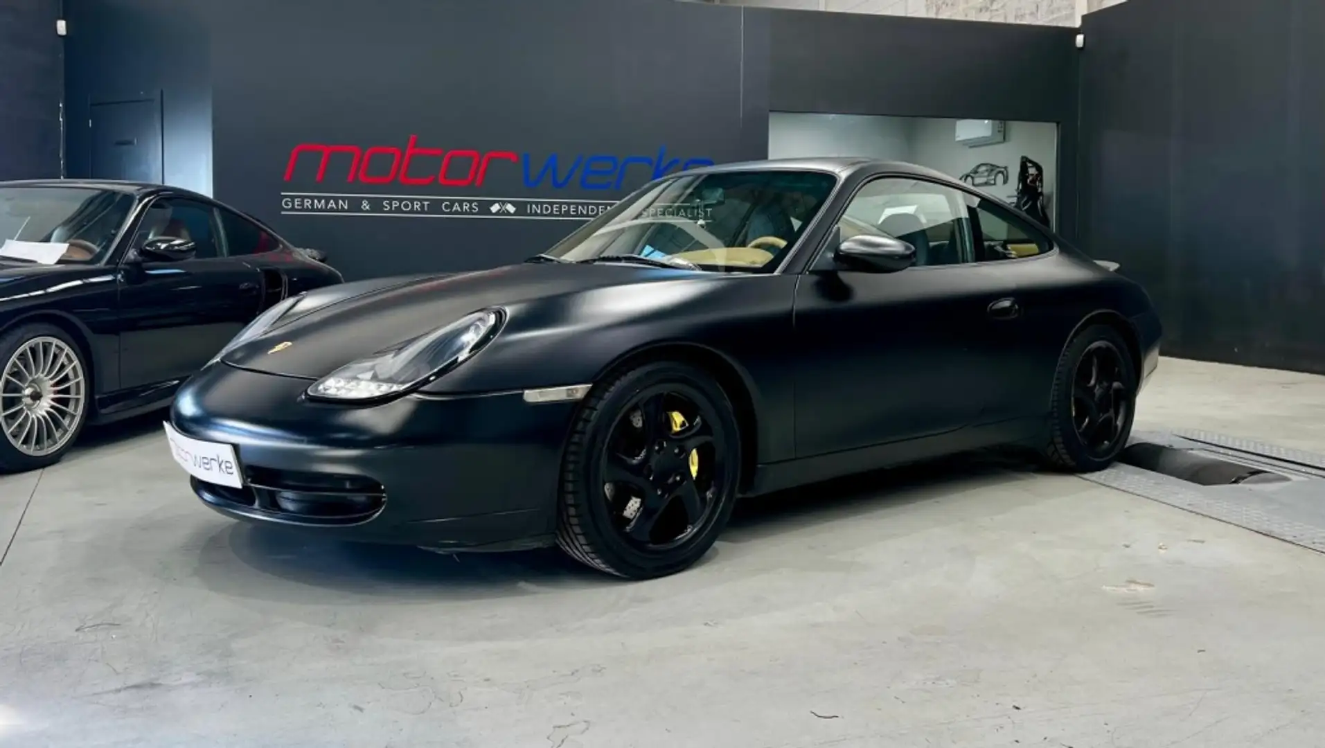Porsche 911 Deportivo Automático de 2 Puertas Negro - 2