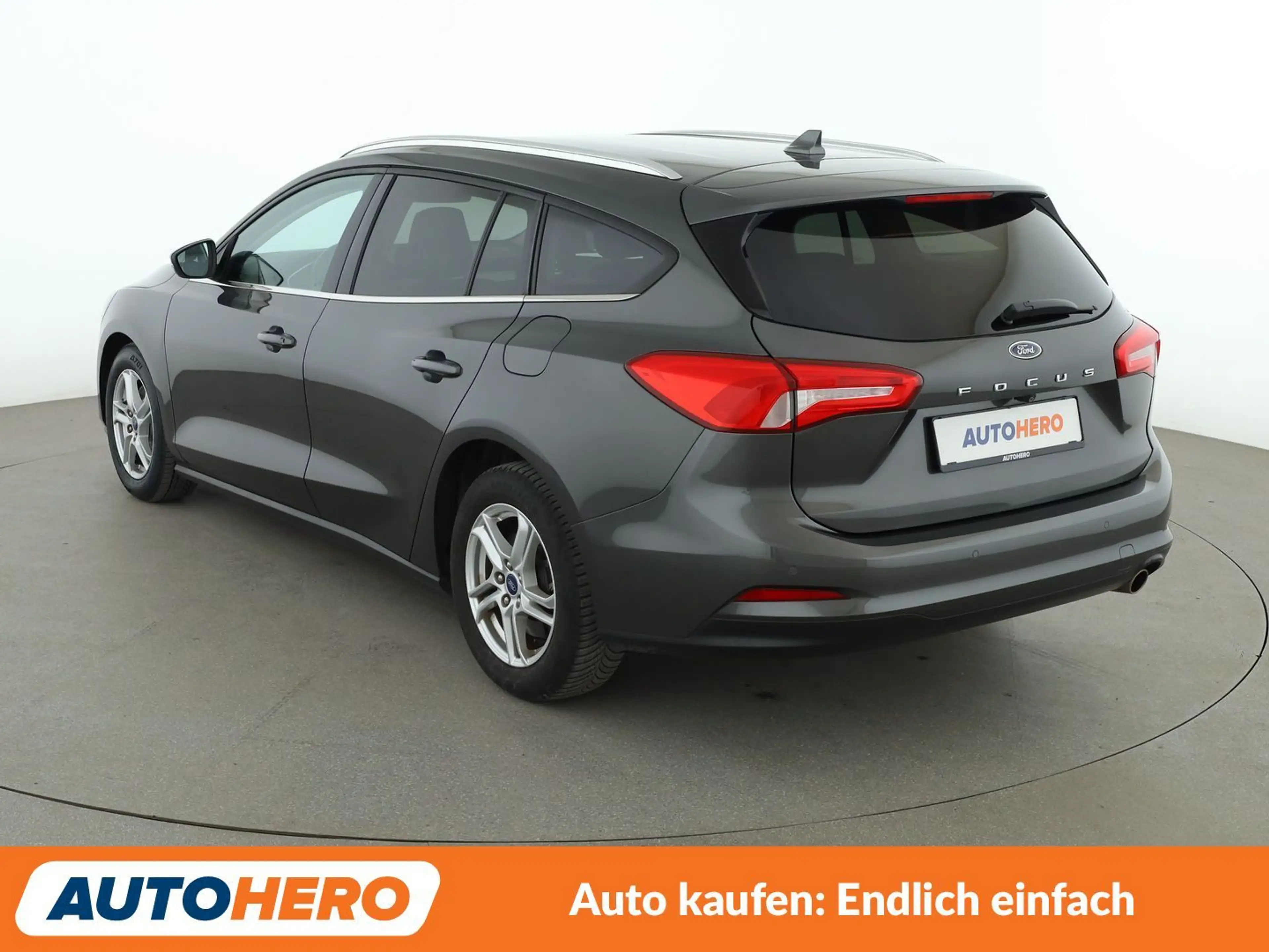 Ford Focus 1.0 EcoBoost Cool&Connect Aut.*NAVI*CAM*LED*SHZ* — photo 4