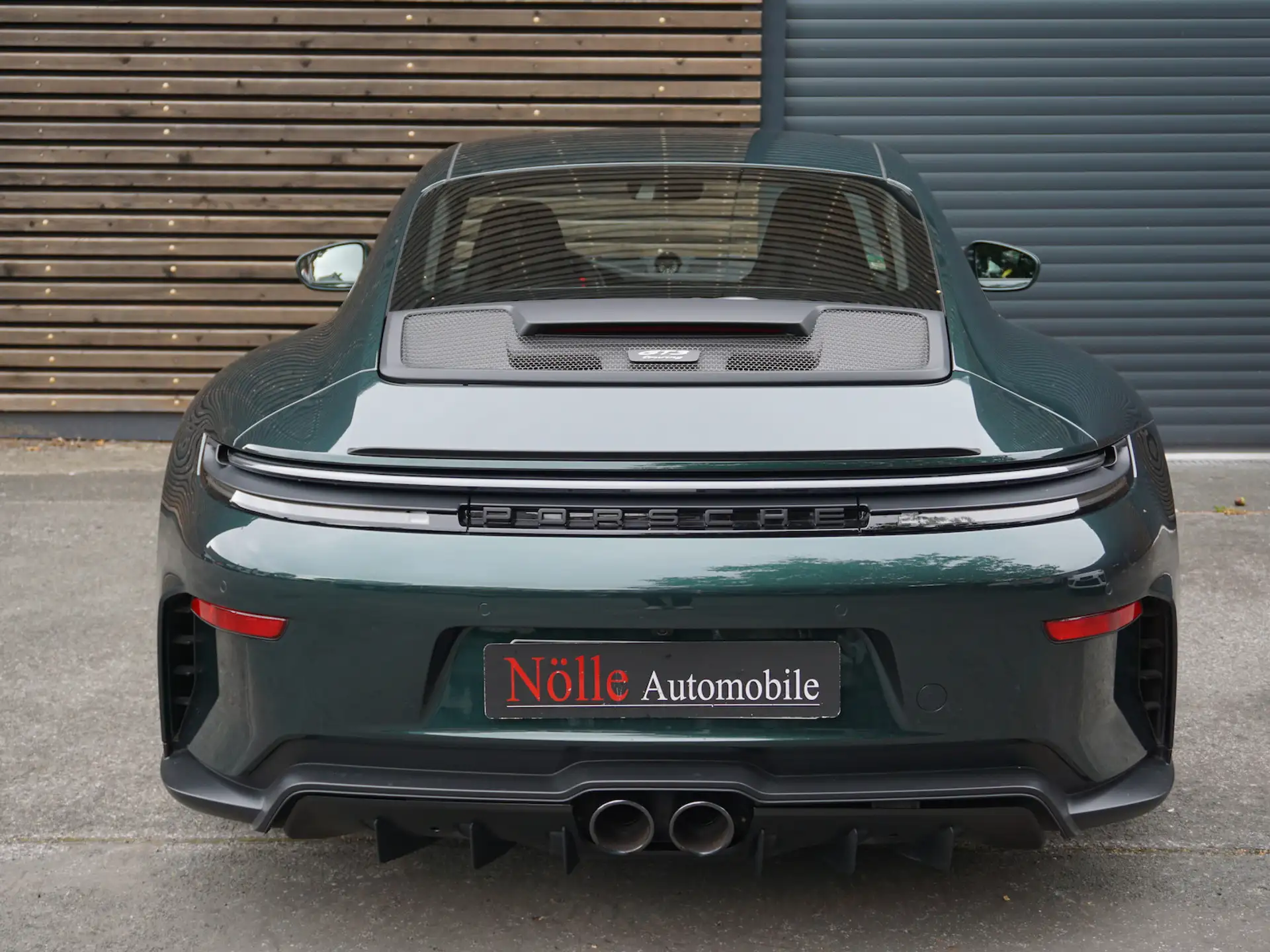 포르쉐 911 GT3 Touring 2025 네이비 사진 6