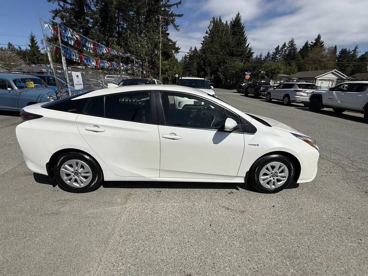 Toyota Prius снимка Toyota Prius