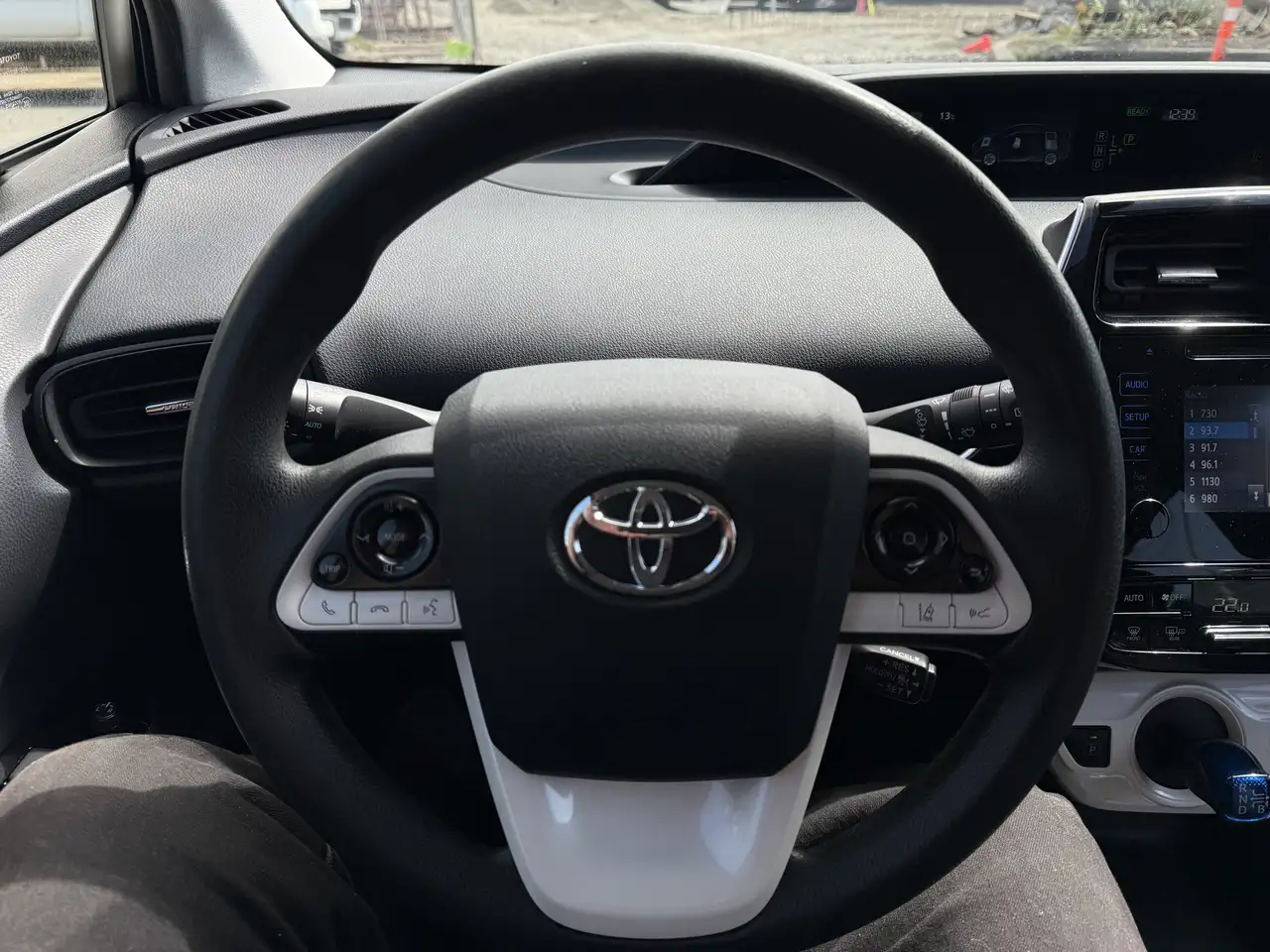 Toyota Prius снимка Toyota Prius