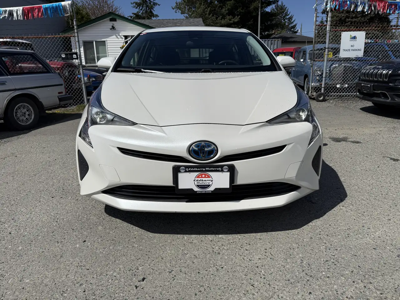 Toyota Prius снимка Toyota Prius