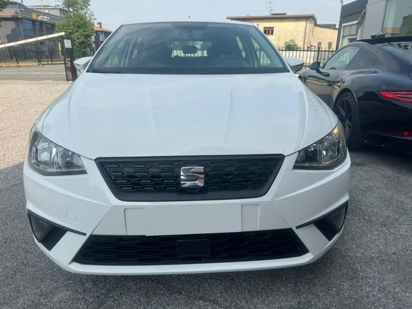 SEAT Ibiza 1.0 TGI 5 porte FR Bianco - 2