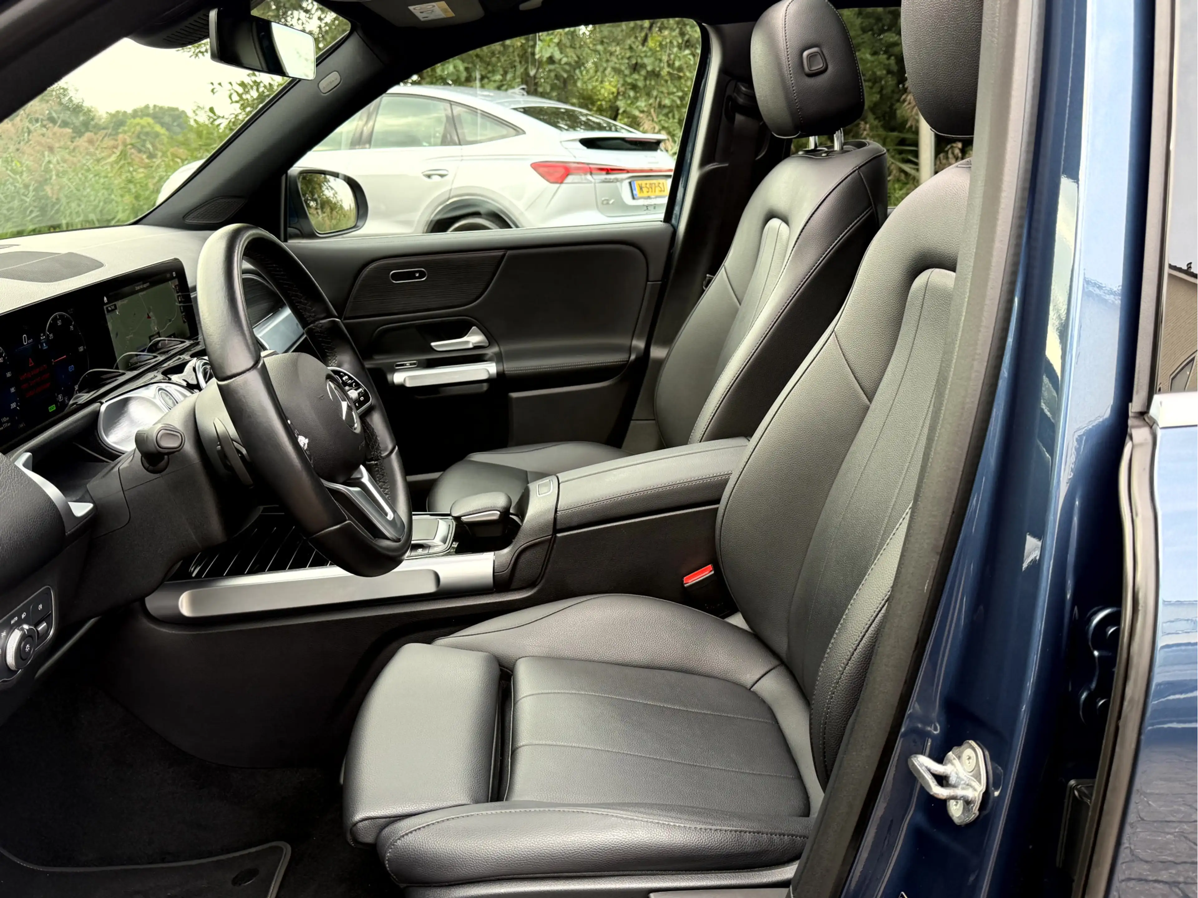 Mercedes-Benz EQB 250 Luxury Line 67 kWh SOH 95.6%,Panoramadak, Camera, — photo 4