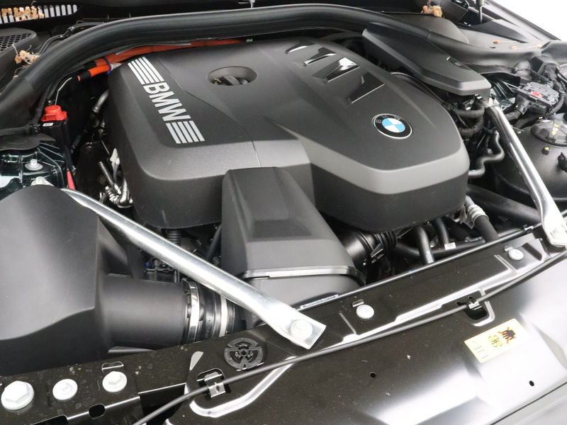 BMW 530 5 Serie 530e Touring M-Sport Pro Edition PERIDOTGR — photo 4