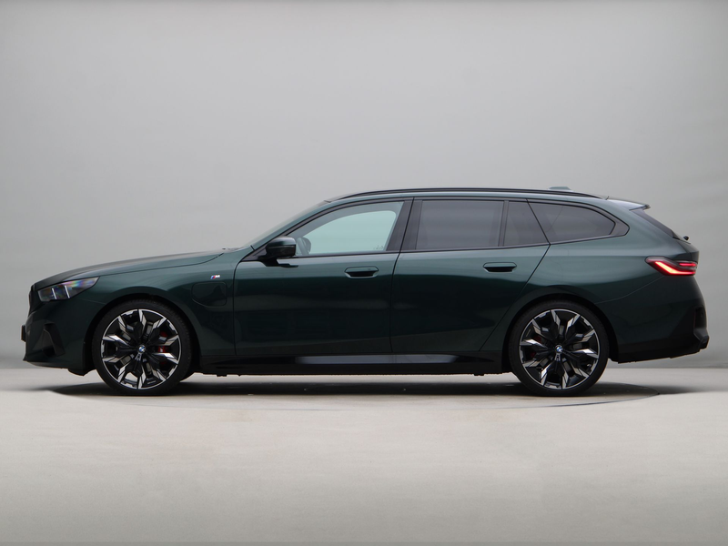 BMW 530 5 Serie 530e Touring M-Sport Pro Edition PERIDOTGR — photo 12