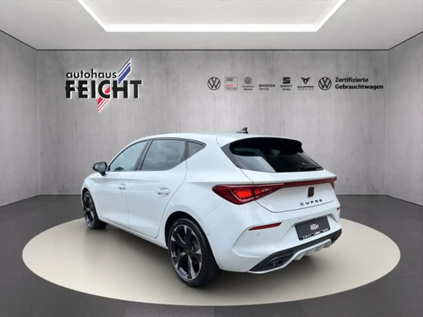 CUPRA Leon 1.5 eTSI LED+NAVI+PARKLENK+FULL LINK+GJR Weiß - 2