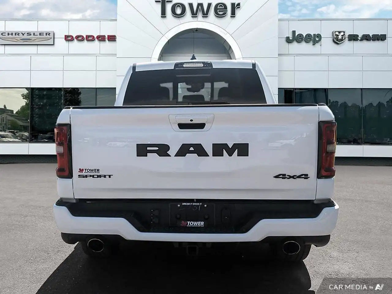 RAM 1500 снимка RAM 1500