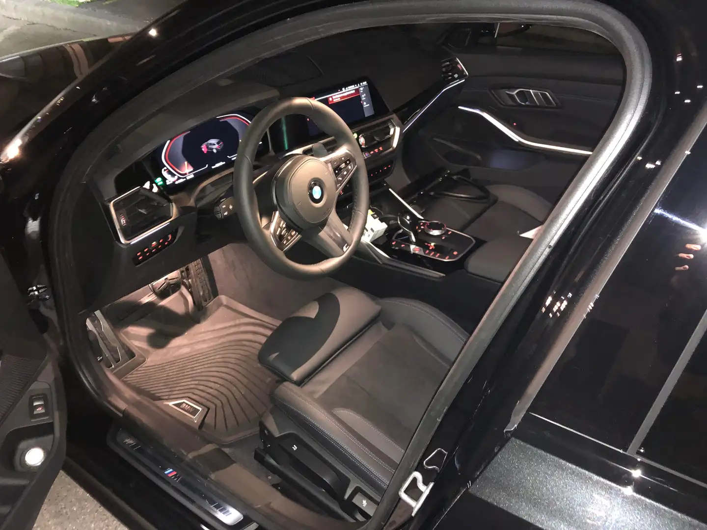 BMW 320 Serie 3 G21 2019 Touring 320d 48V Msport auto Schwarz - 2