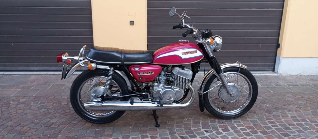Suzuki T 500 TITAN