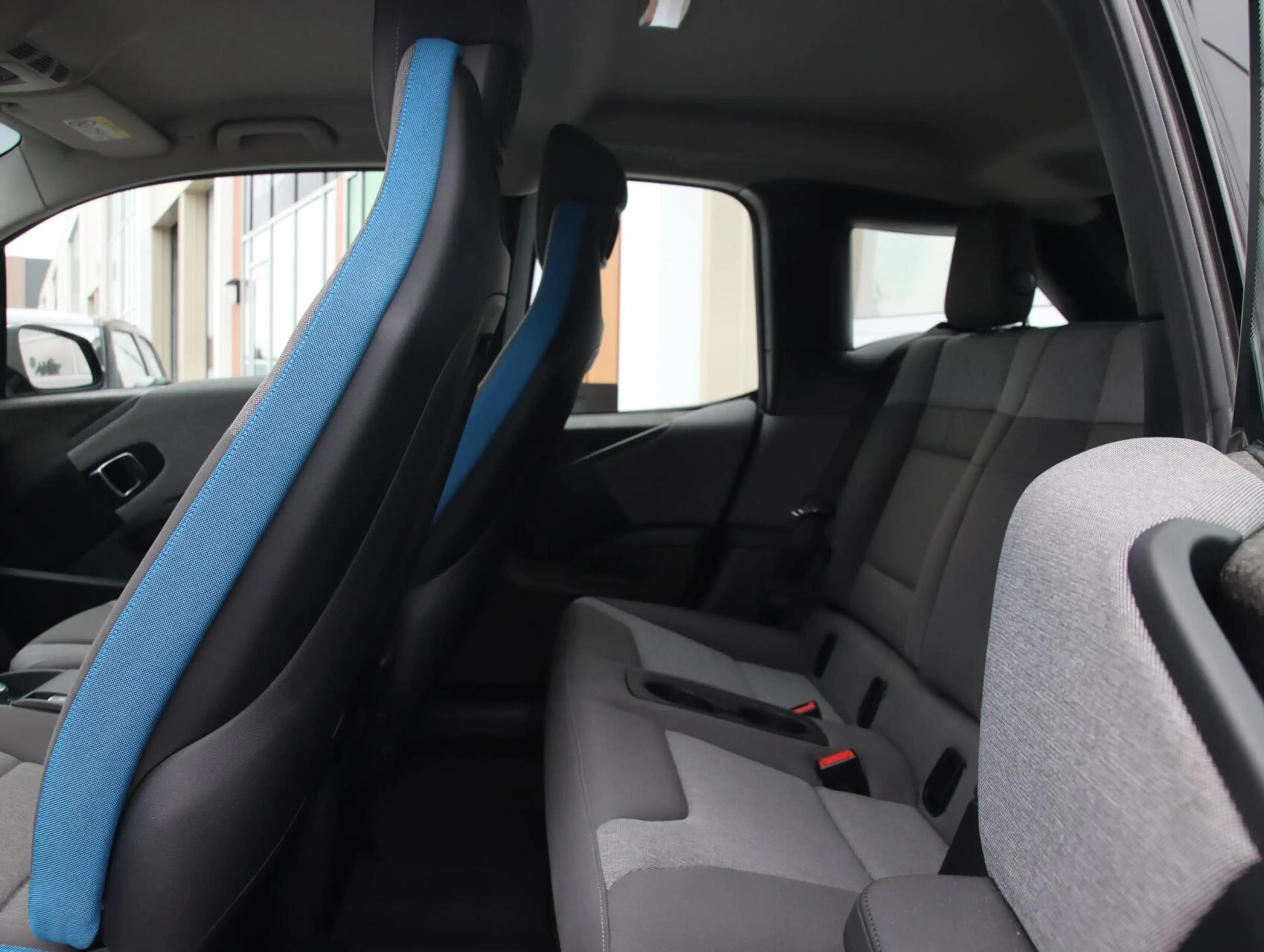 BMW i3 Basis iPerformance 94Ah 33 kWh | SOH 87% | Warmtep — photo 7