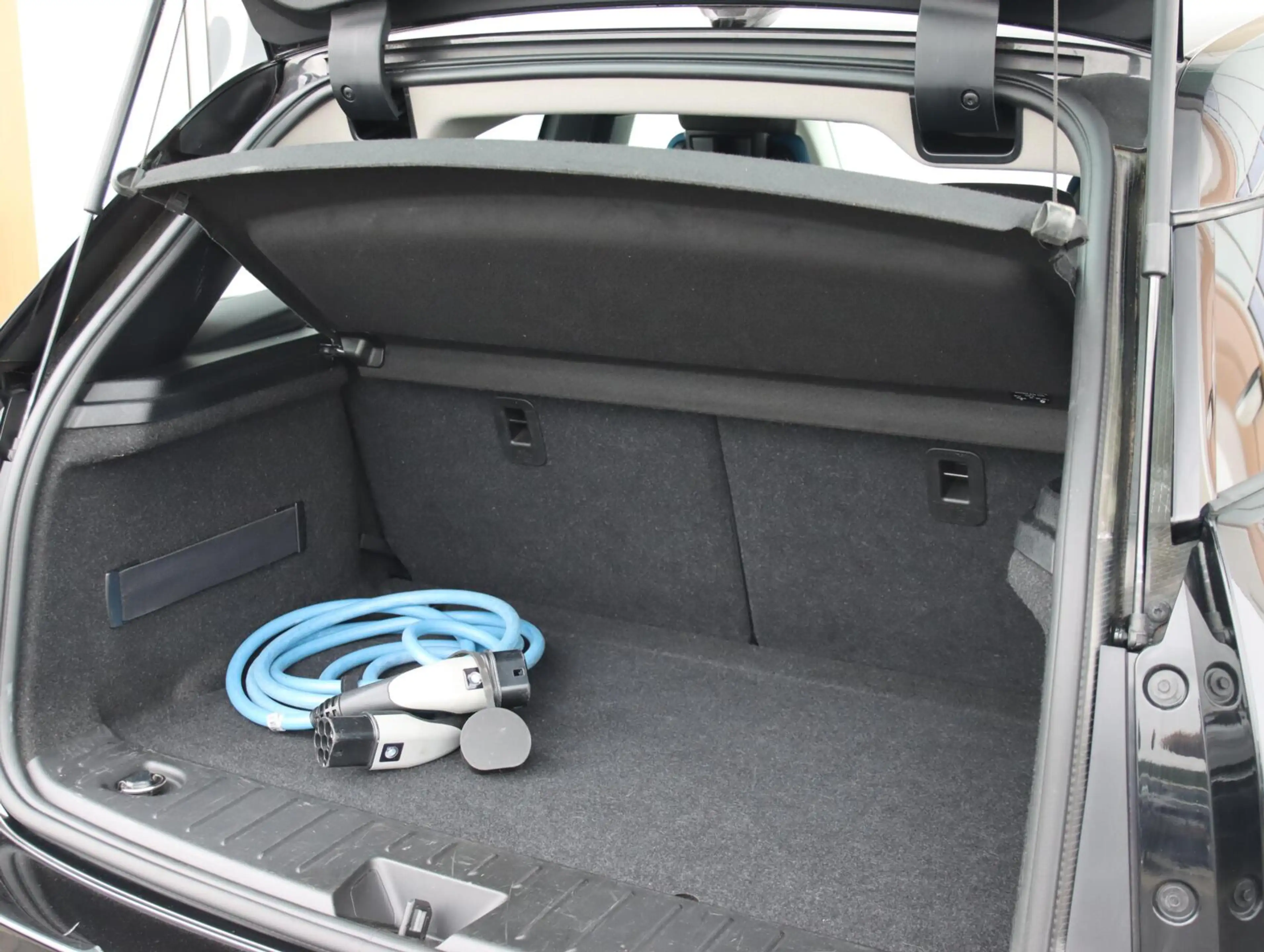 BMW i3 Basis iPerformance 94Ah 33 kWh | SOH 87% | Warmtep — photo 27