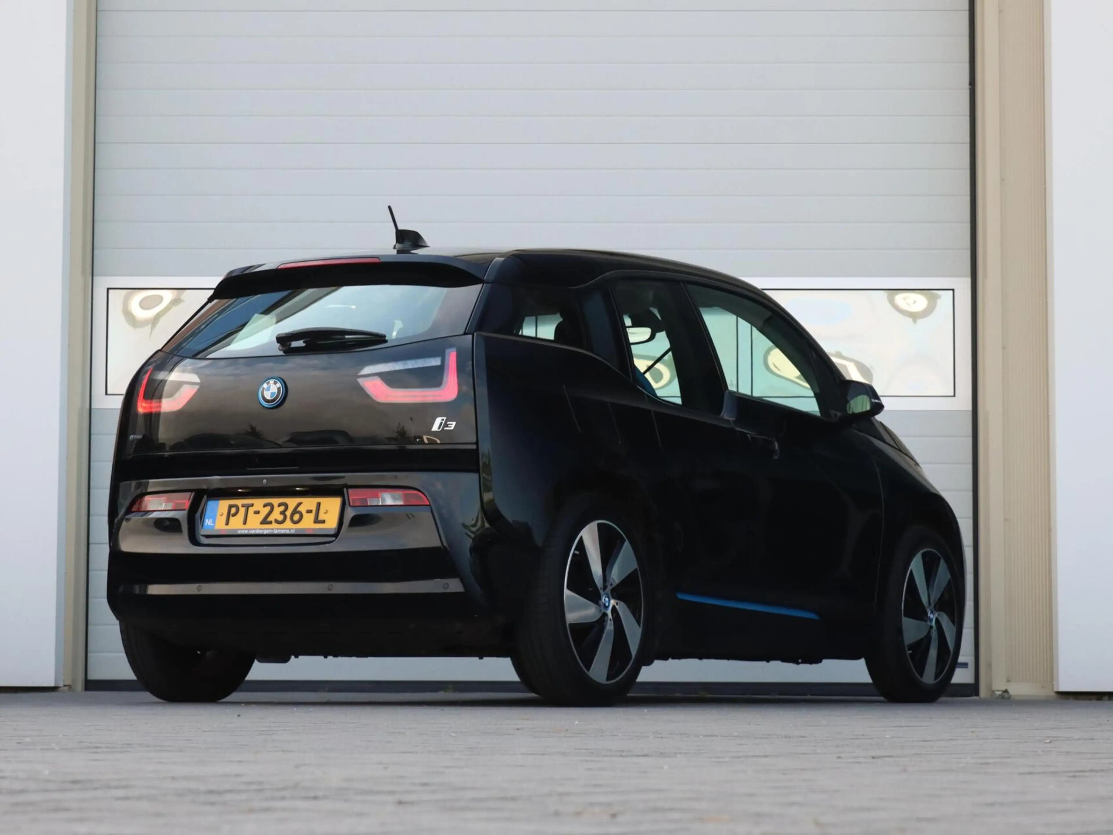 BMW i3 Basis iPerformance 94Ah 33 kWh | SOH 87% | Warmtep — photo 3