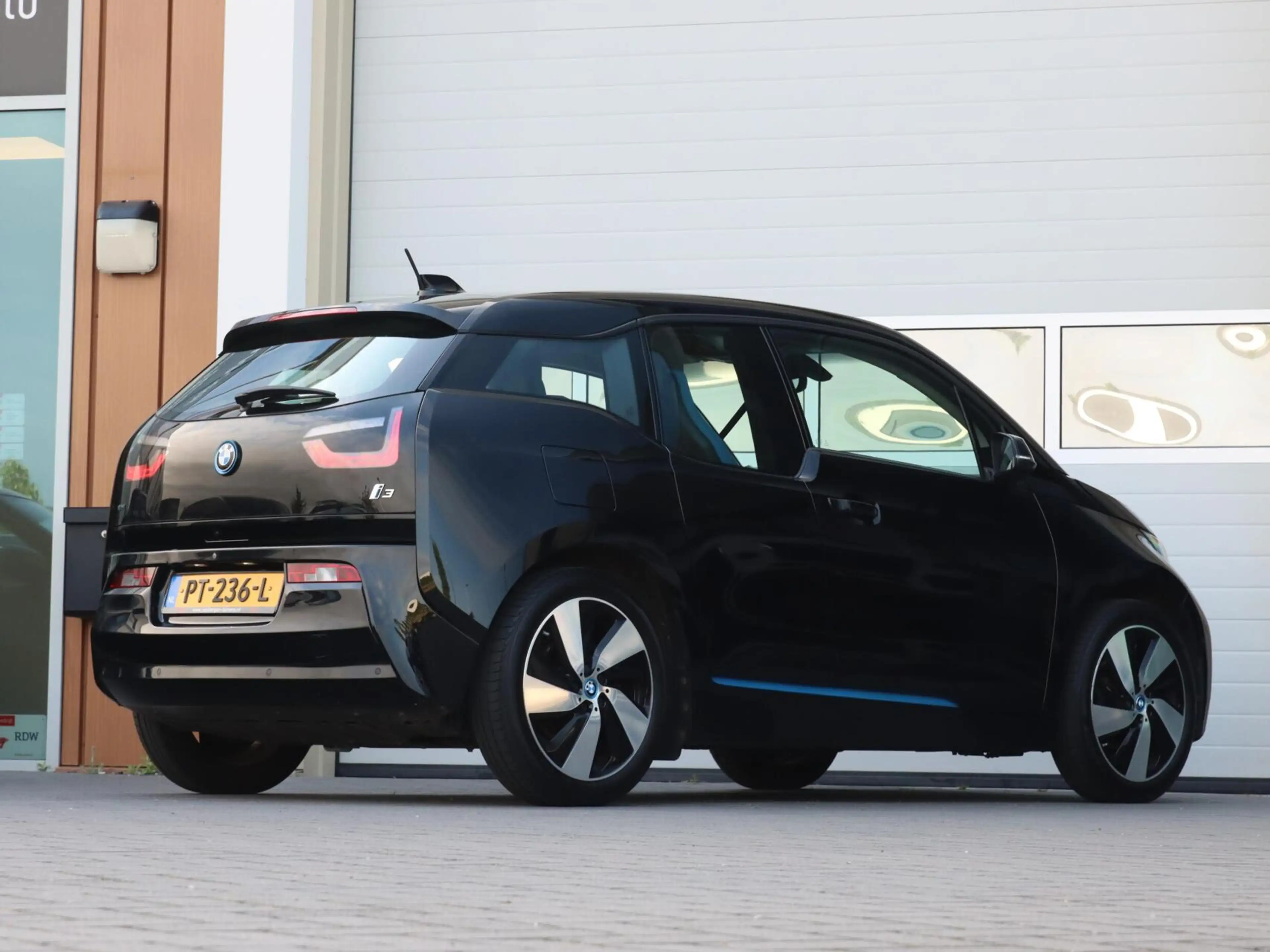 BMW i3 Basis iPerformance 94Ah 33 kWh | SOH 87% | Warmtep — photo 24