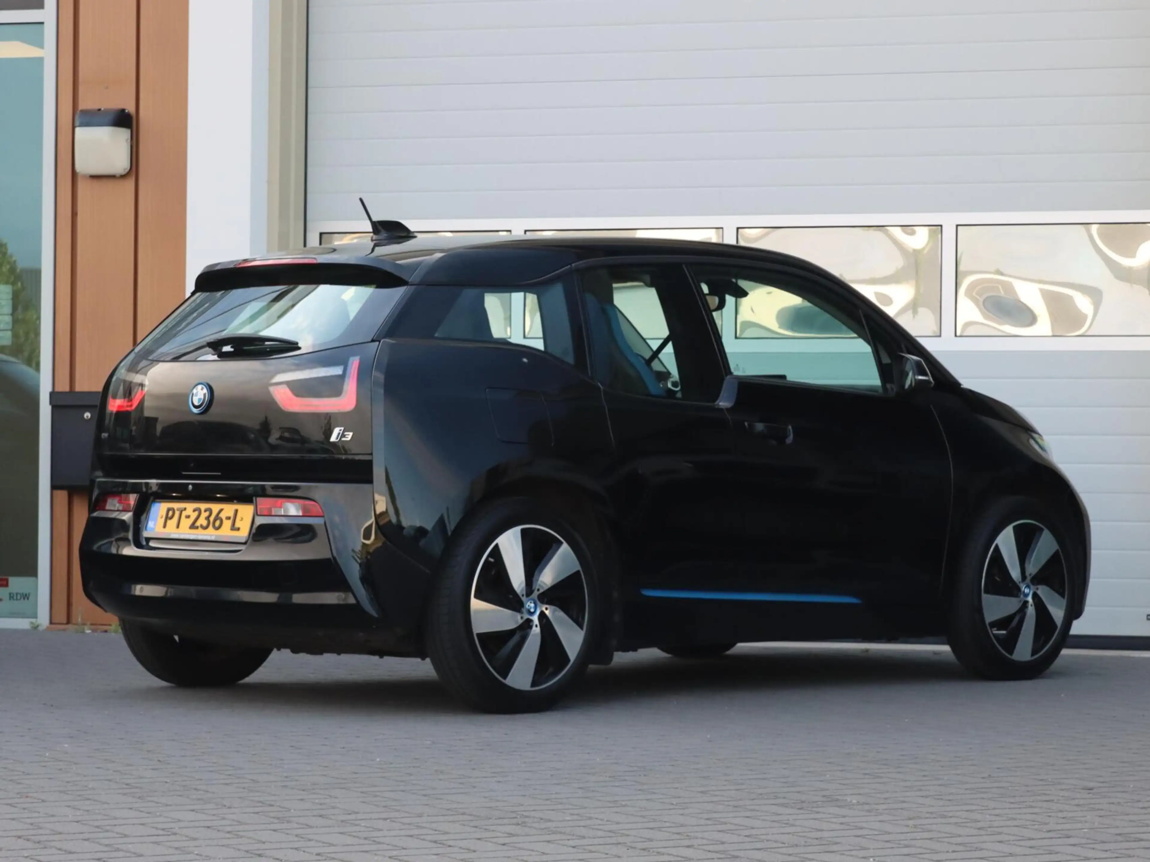 BMW i3 Basis iPerformance 94Ah 33 kWh | SOH 87% | Warmtep — photo 22