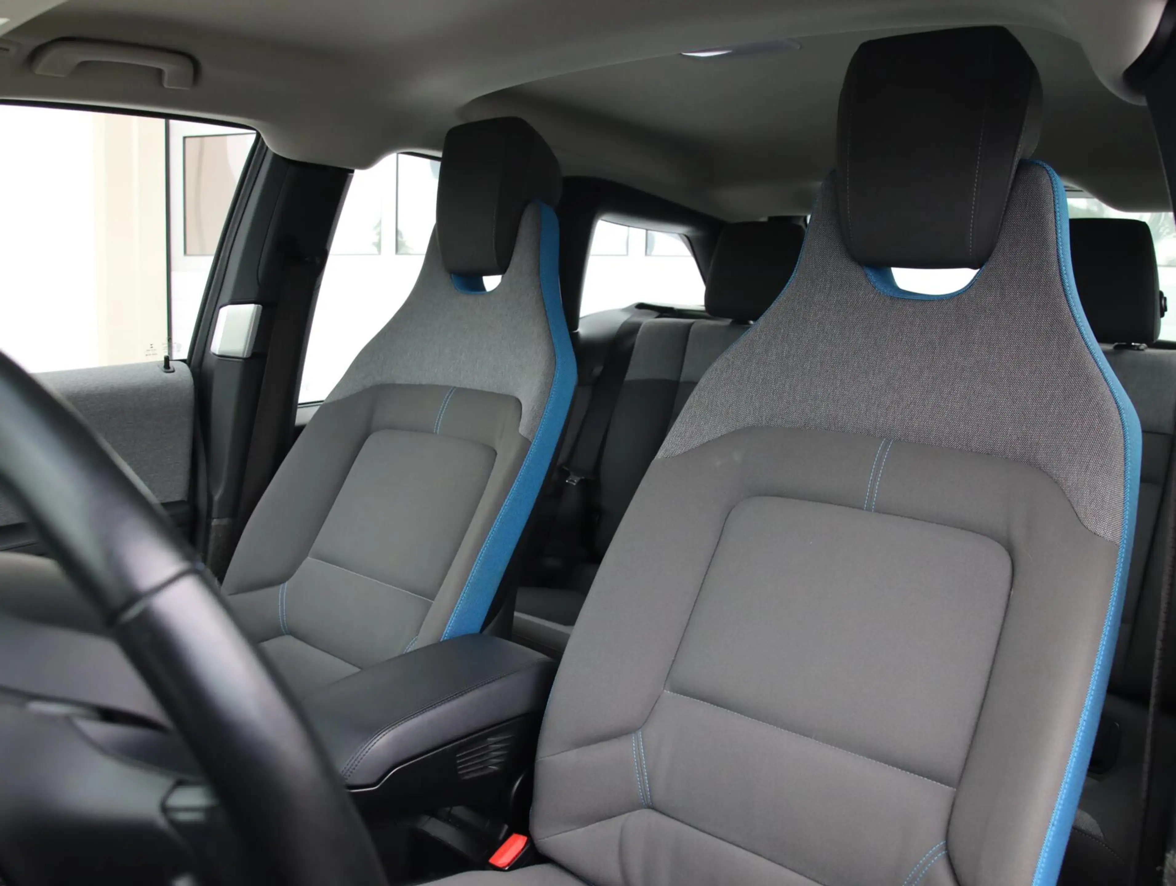 BMW i3 Basis iPerformance 94Ah 33 kWh | SOH 87% | Warmtep — photo 6