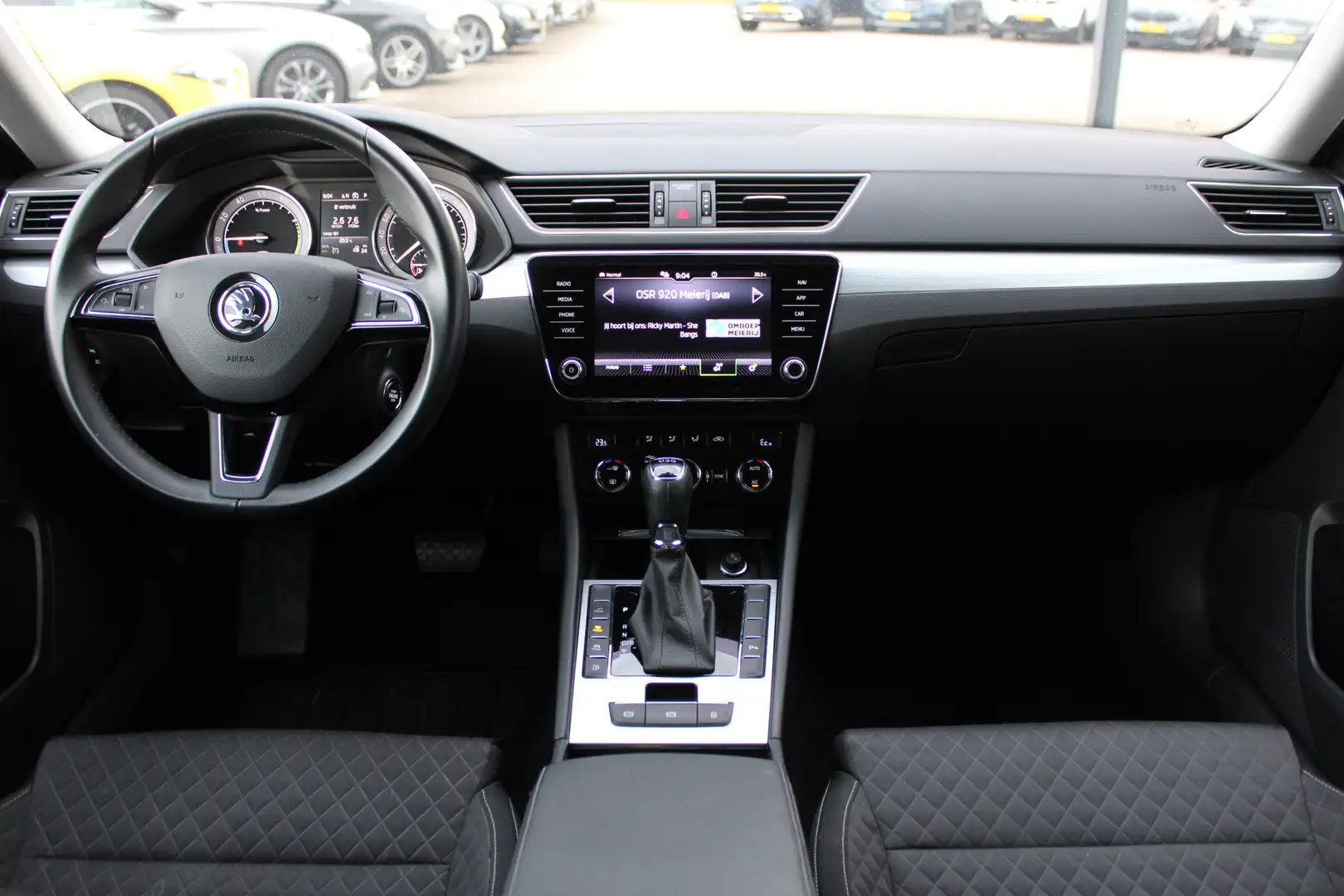 Skoda Superb Combi 1.4 TSI iV 218pk Business Edition NAVI TREKH Blanc - 2