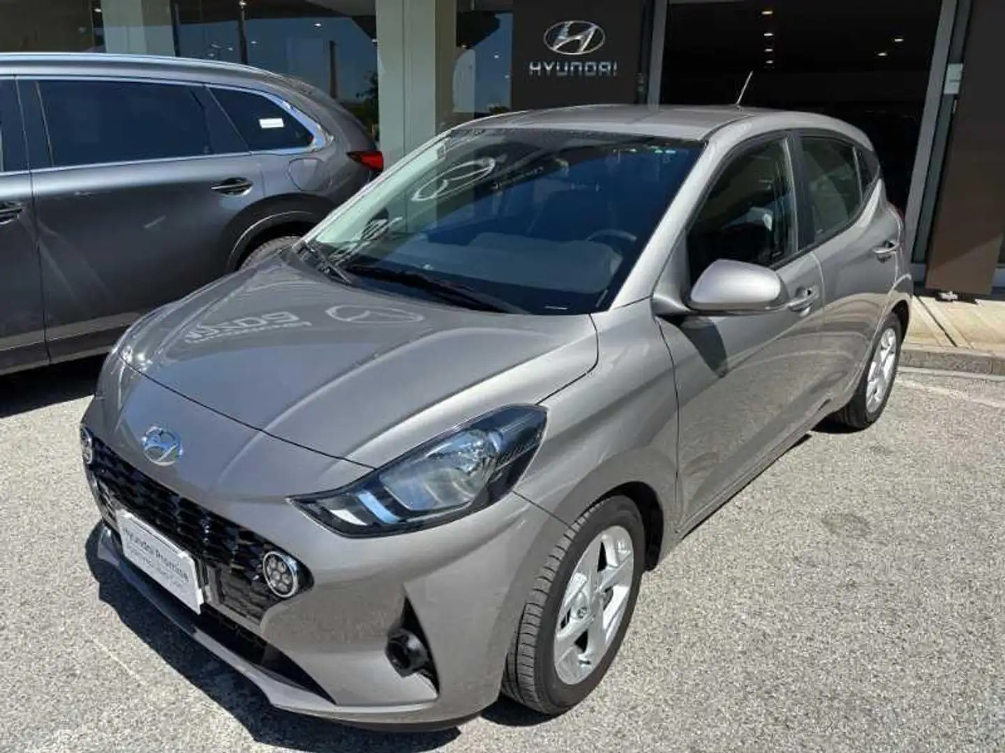 Hyundai i10 1.0 MPI Tech Marrone - 1