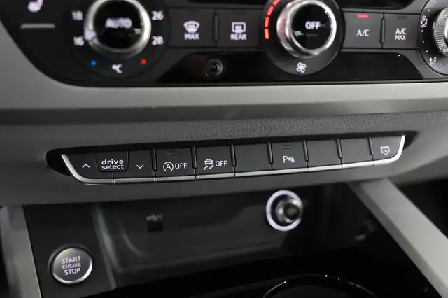 Audi A4 Avant view 20