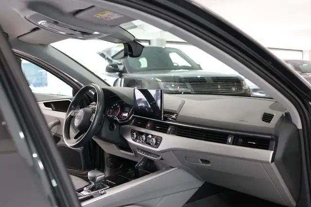 Audi A4 Avant view 24