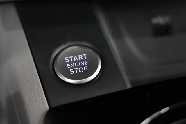Audi A4 Avant view 21
