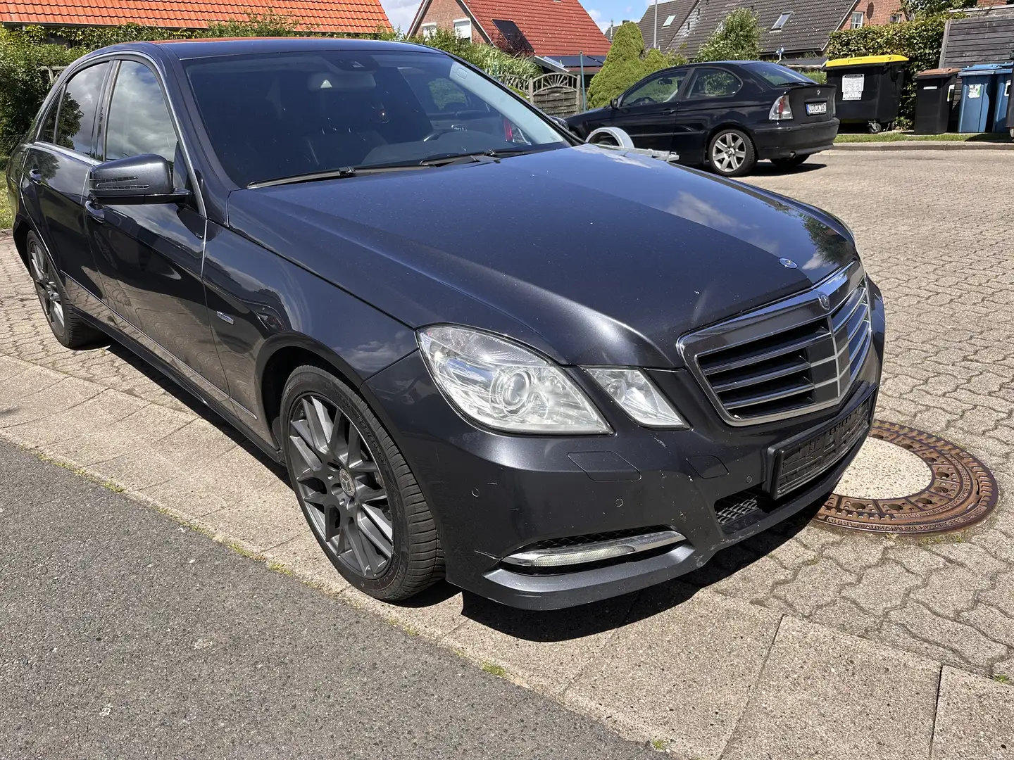 Mercedes-Benz E 300 CDI DPF BlueEFFICIENCY 7G-TRONIC Avantgarde - 1