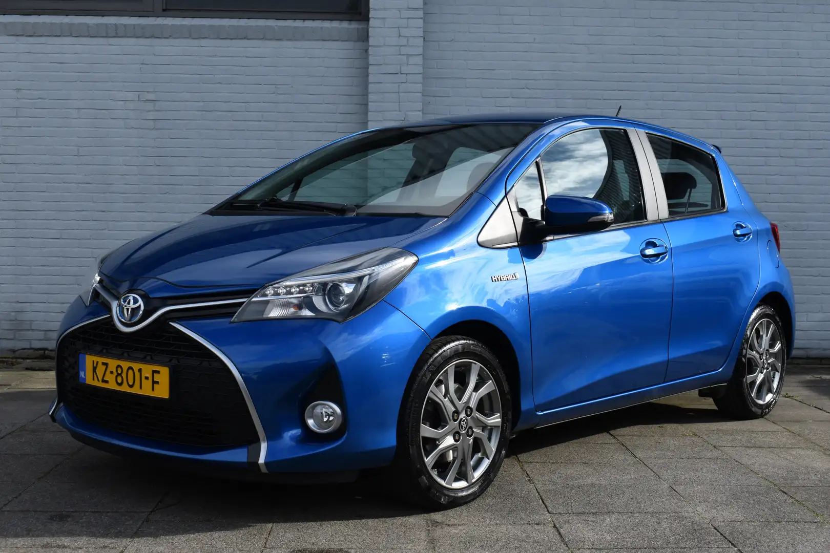 Toyota Yaris 1.5 Hybrid Dynamic Automaat 100pk | Trekhaak | Ach Blauw - 1