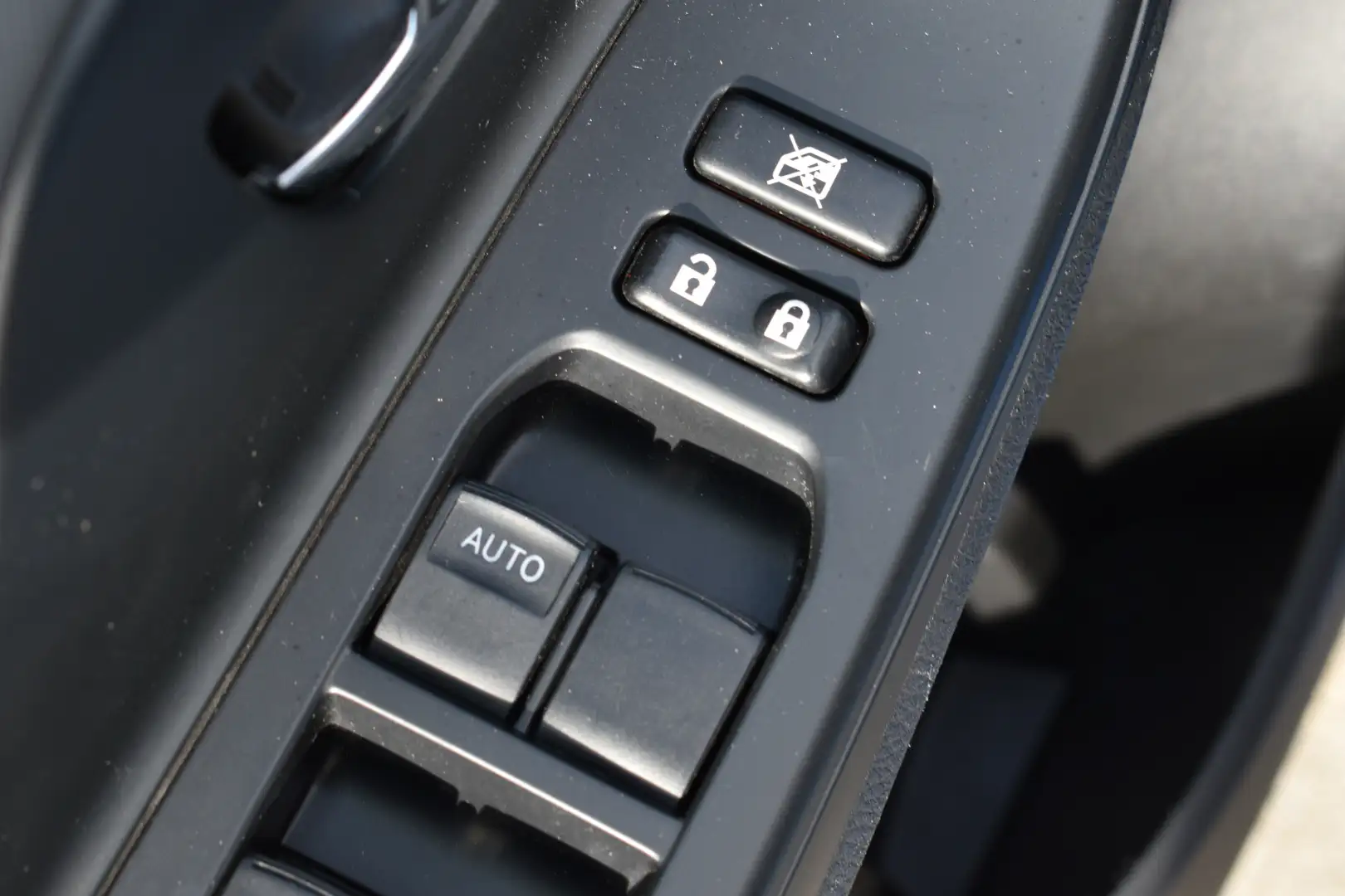 Toyota Yaris 1.5 Hybrid Dynamic Automaat 100pk | Trekhaak | Ach Blauw - 2