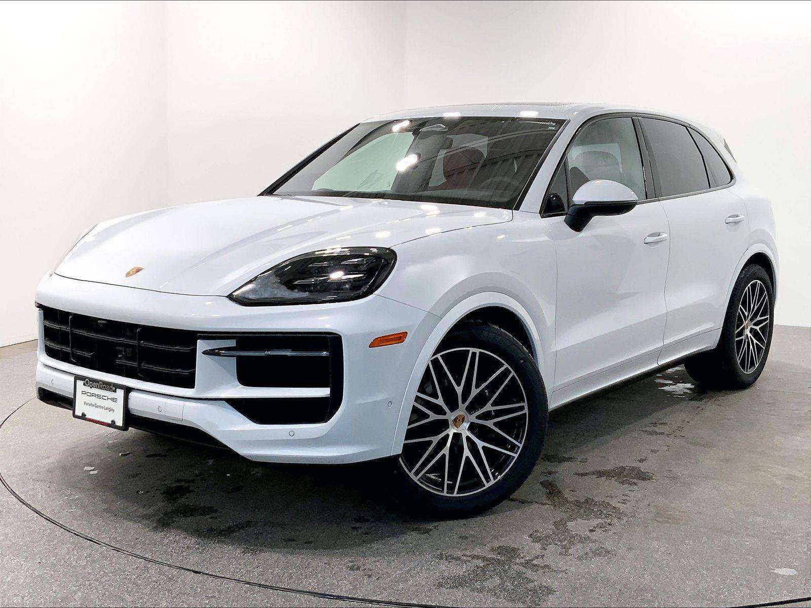 2026 Porsche Cayenne AWD Demo w/ 21" RS Spyder Wheels, Prem Plus Pkg!