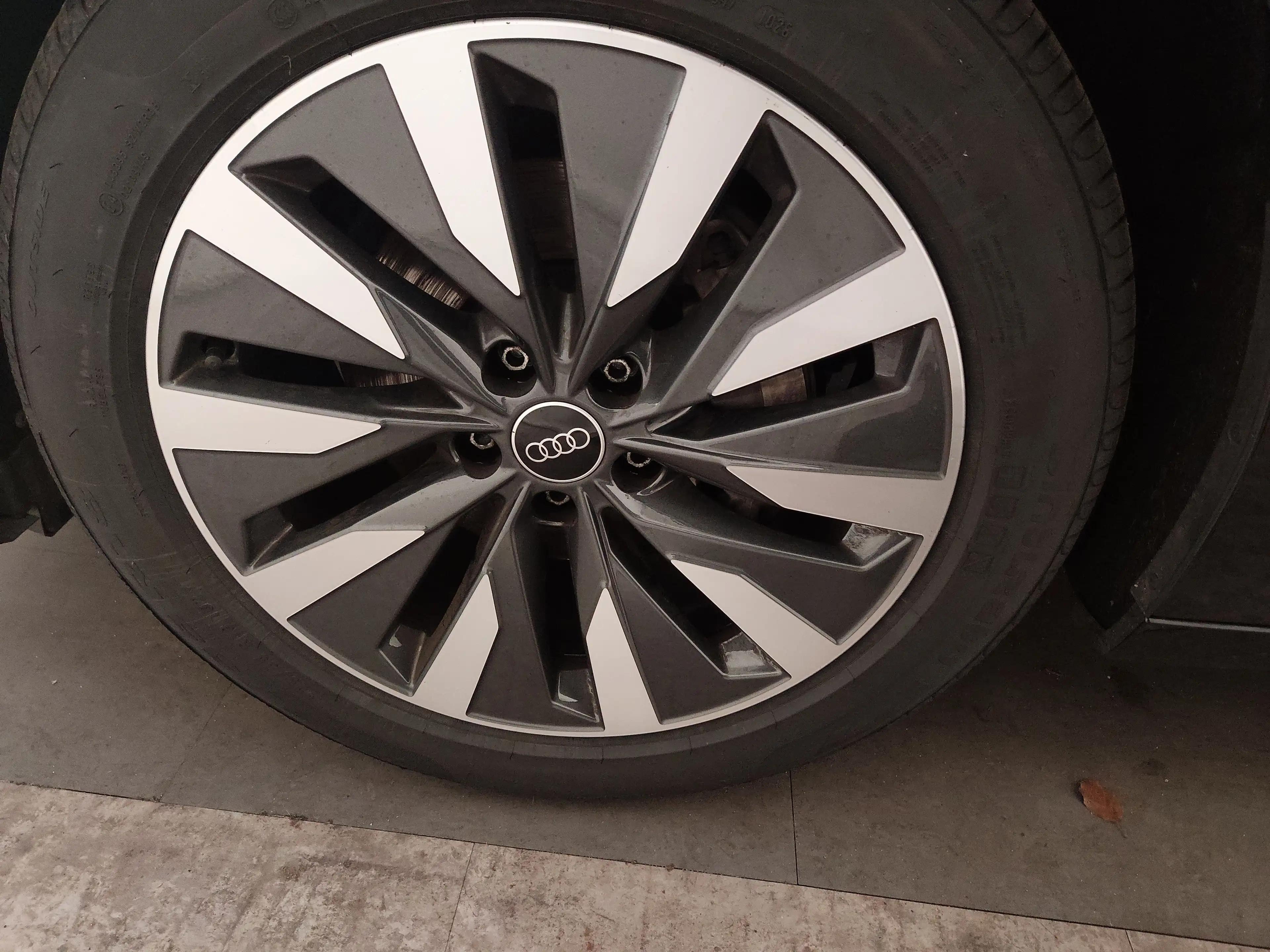 Audi A6 Avant 40 TDI Leder Navi LED PDC Shz — photo 8