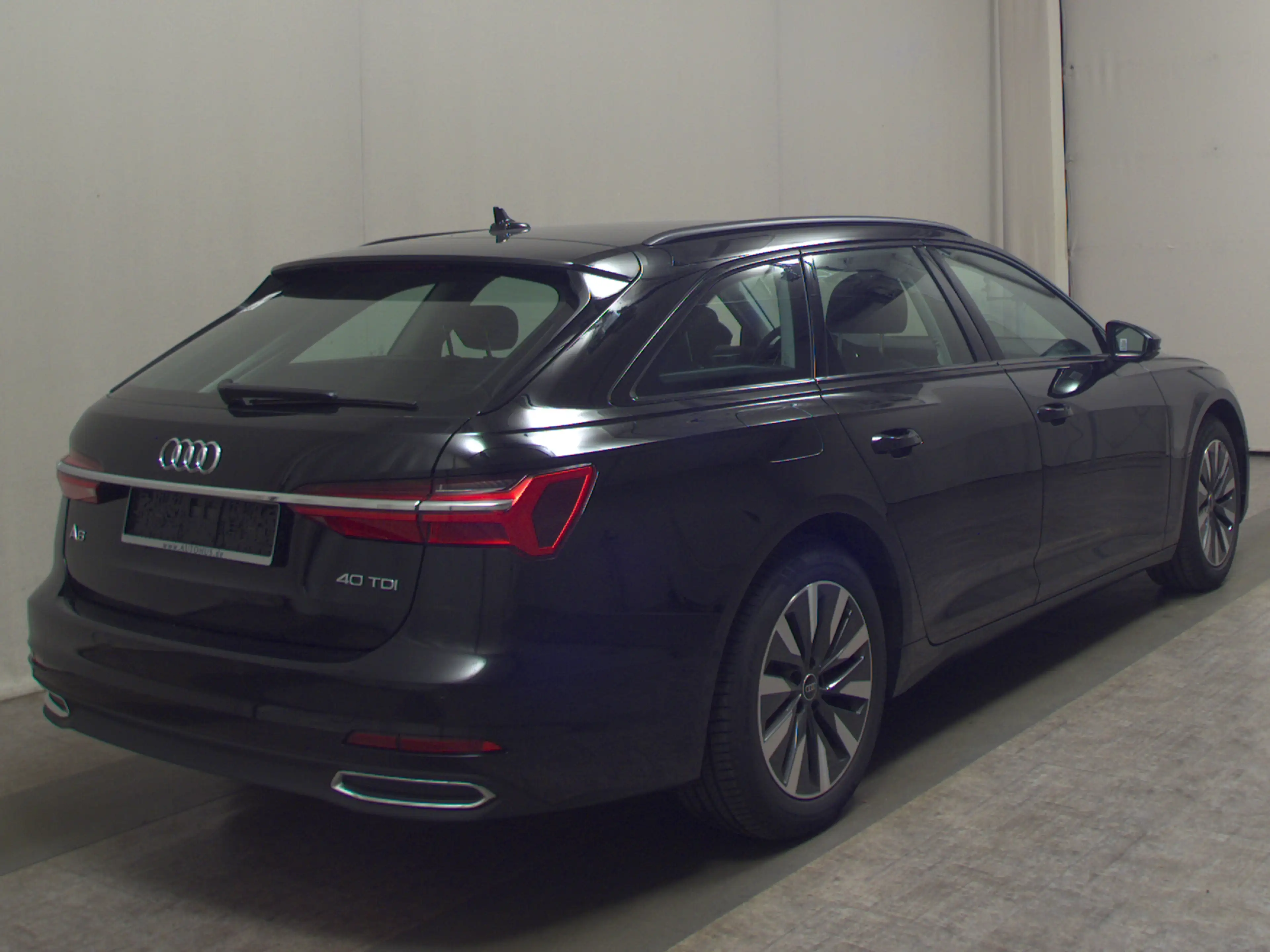 Audi A6 Avant 40 TDI Leder Navi LED PDC Shz — photo 4