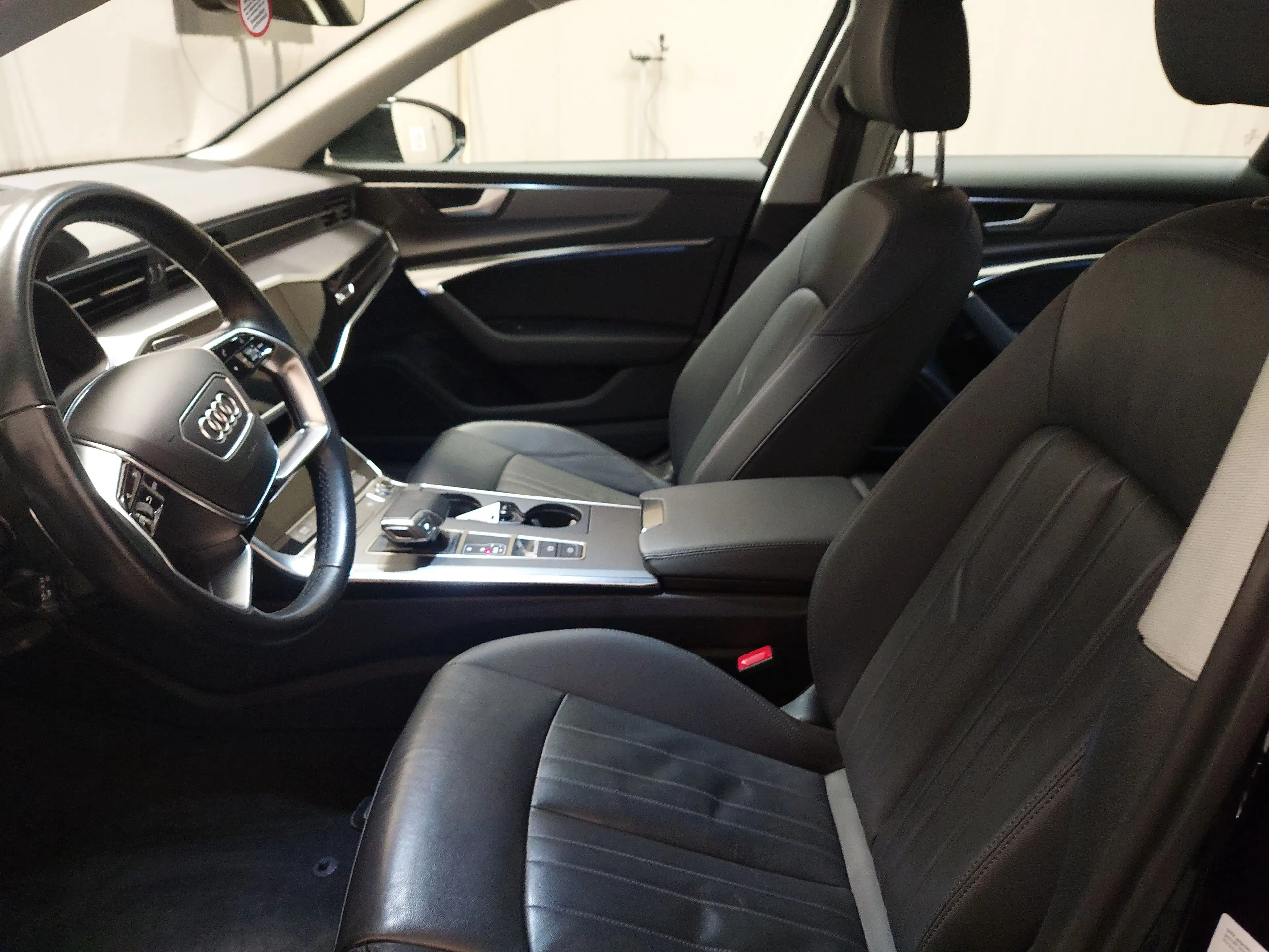 Audi A6 Avant 40 TDI Leder Navi LED PDC Shz — photo 6