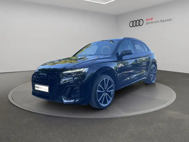 Audi Q5 view 2