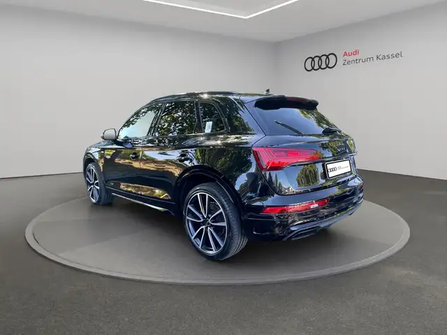 Audi Q5 view 5