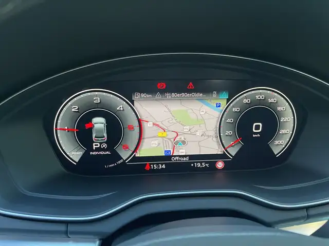 Audi Q5 view 13