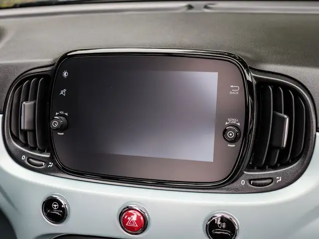 Fiat 500c view 8